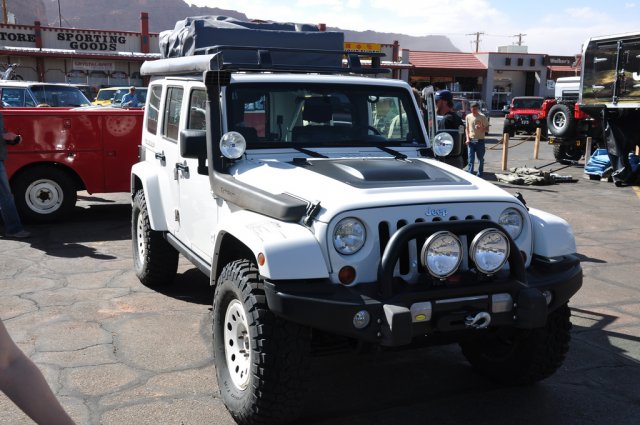 Click image for larger version

Name:	Jeep Wrangler Overland 1.jpg
Views:	609
Size:	66.1 KB
ID:	38609