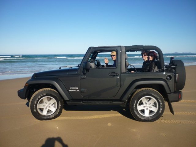 Click image for larger version

Name:	Jeep on Beach 2.jpg
Views:	1013
Size:	41.4 KB
ID:	40608