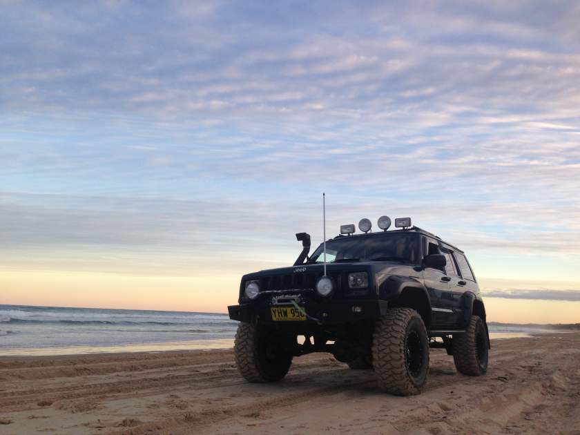 Click image for larger version

Name:	jeepbeach.jpg
Views:	104
Size:	41.1 KB
ID:	63147